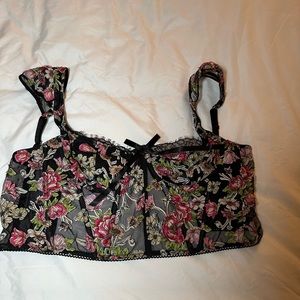 Victoria secret corset top size: 34D